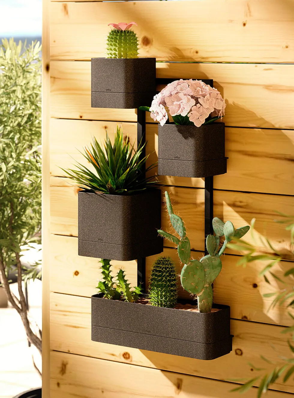 Cubiko wall planter