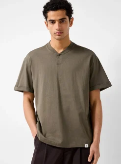 Cuffed short-sleeve Henley T-shirt