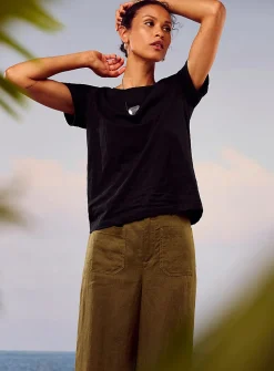 Cuffed-sleeve organic cotton T-shirt