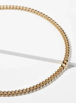 Curb-link chain necklace