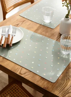 Cute flowers vinyl placemats