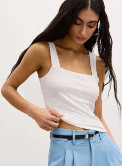 3D texture square-collar cami