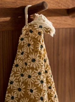 Daisies waffled tea towel