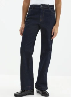 Dark blue structured jean