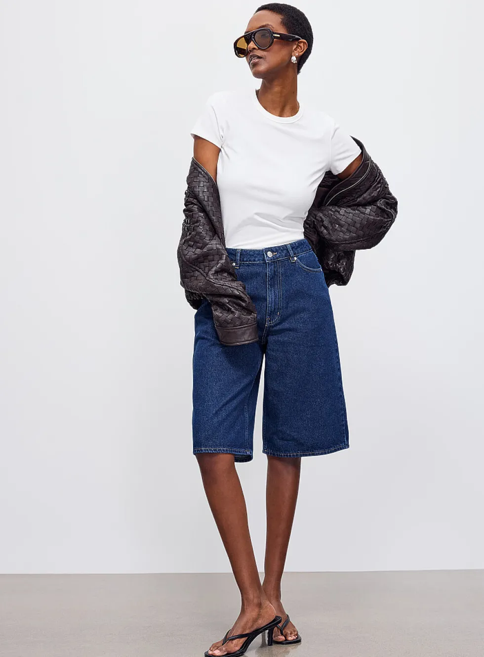 Dark indigo solid jort