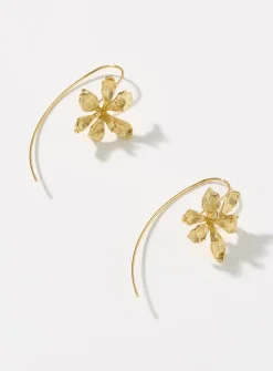 Delicate flower earrings