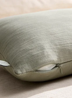Delicately textured removable cover cushion