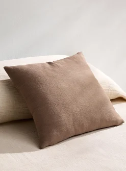Delicately textured removable cover cushion