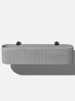 Demi grooved ramp planter
