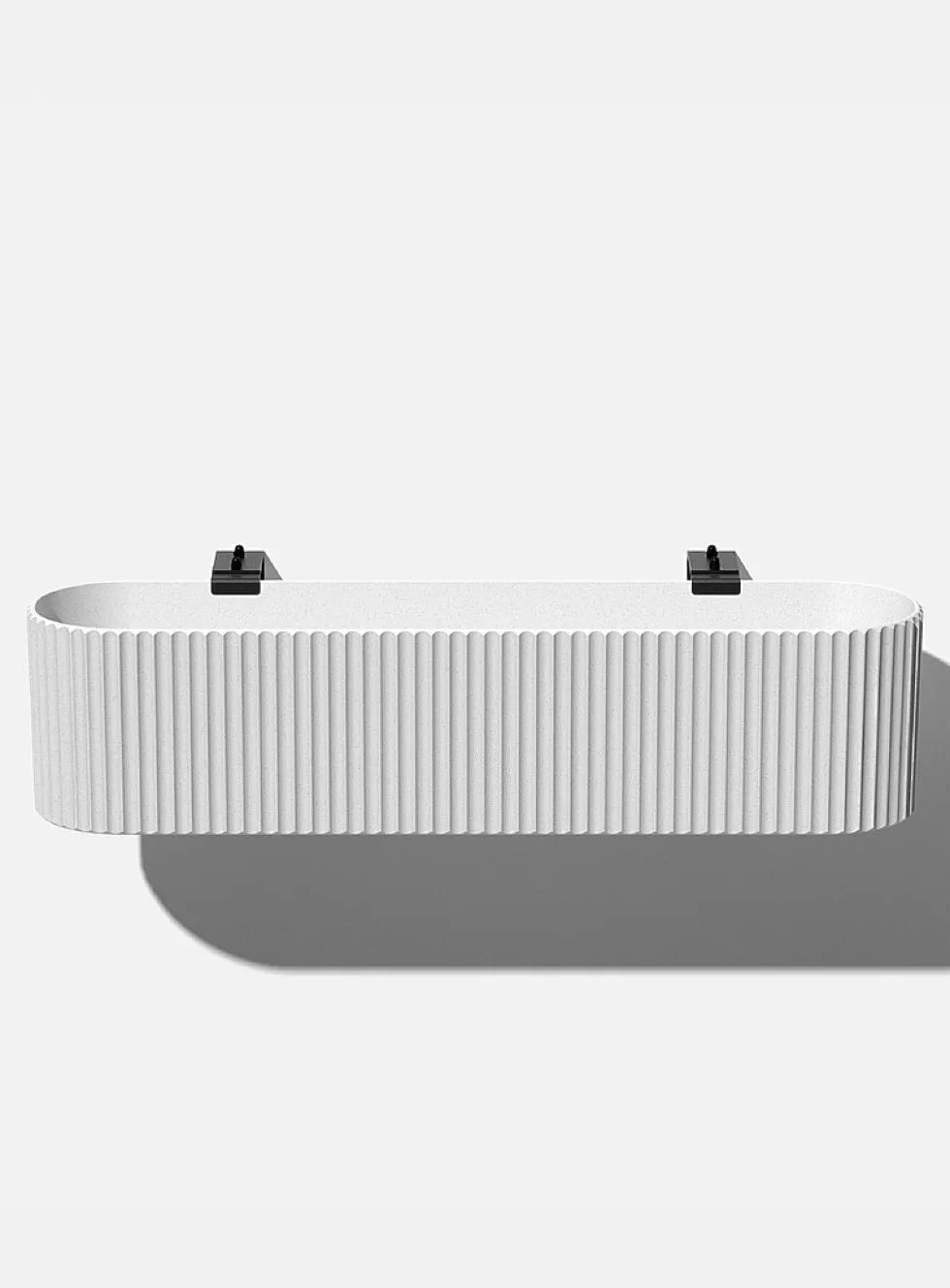 Demi grooved ramp planter