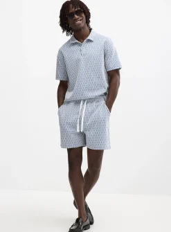 Diamond jacquard short