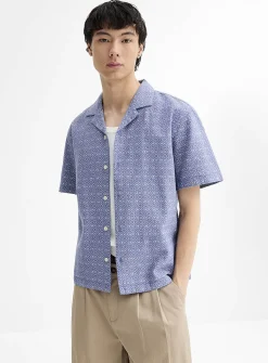 Diamond pattern textured camp shirt