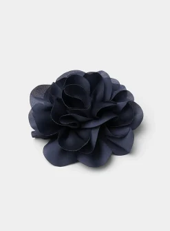 Dome flower brooch