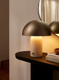 Domed shade sleek table lamp