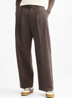 Double-pleat baggy chinos