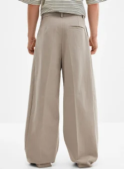 Double-pleat baggy chinos