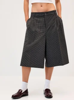 Double-pleated dress Bermuda short