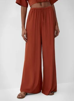 Drawstring-waist flowy ultra-wide-leg pant