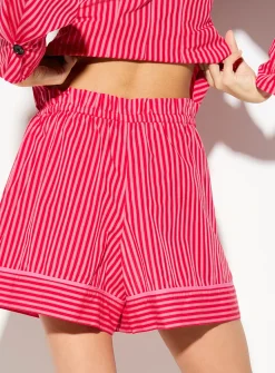 Drawstring-waist wide-leg boxer-style short