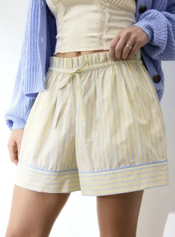 Drawstring-waist wide-leg boxer-style short