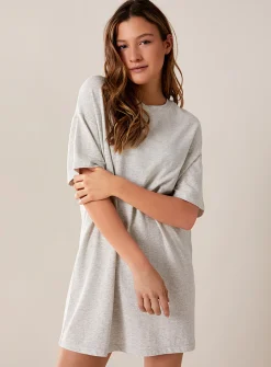 Drop-shoulder relaxed-fit sleep tee