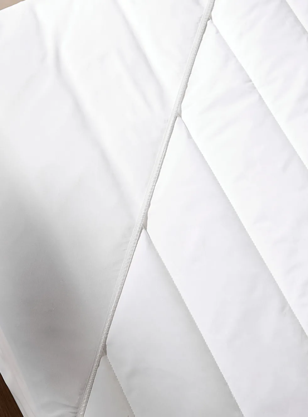 Duvetine mattress protector