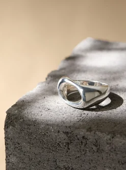 Eira ring