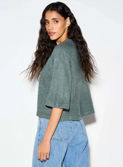 Elbow-length raglan sleeves cropped sweater