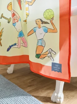 Elles jouent shower curtain