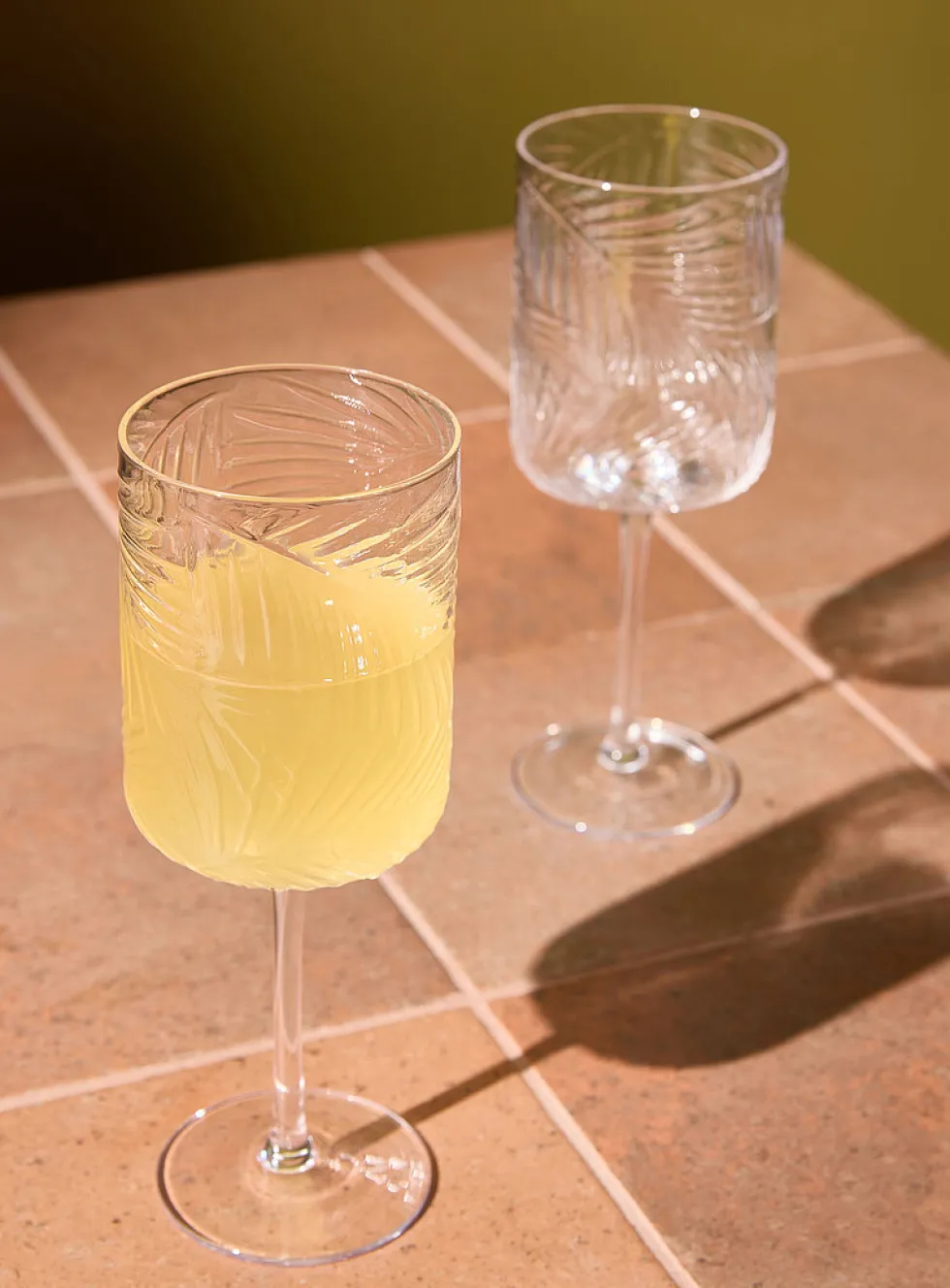 Embossed foliage wine glass