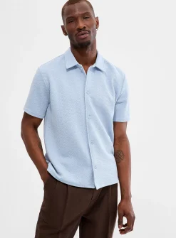Embossed geo shirt