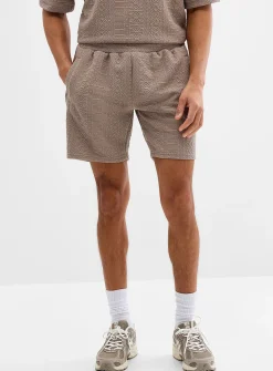 Embossed geo short