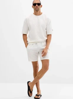 Embossed geo short