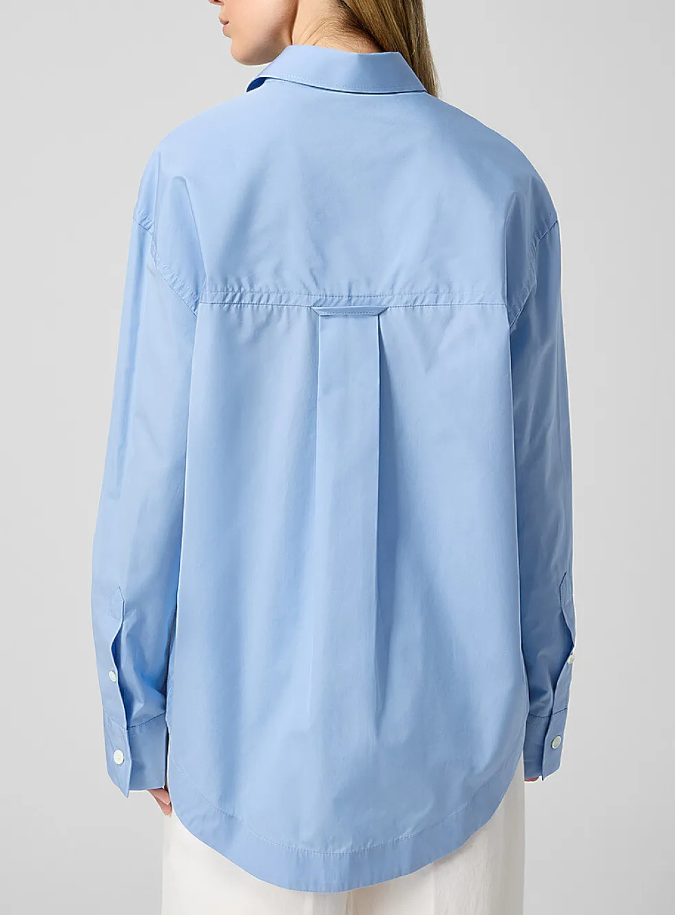 Embossed logo loose shirt