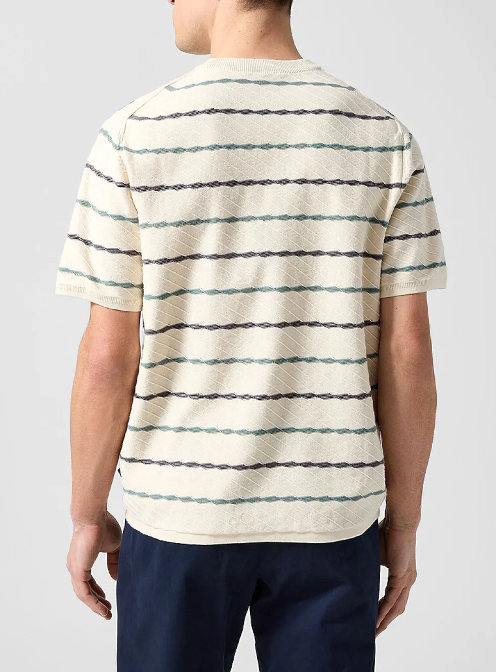 Embossed stripes short-sleeve sweater