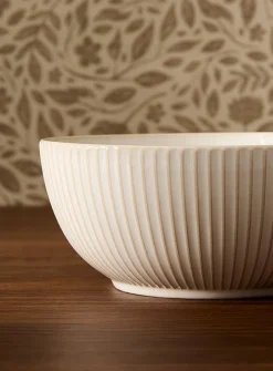 Embossed wide grooves large bowl