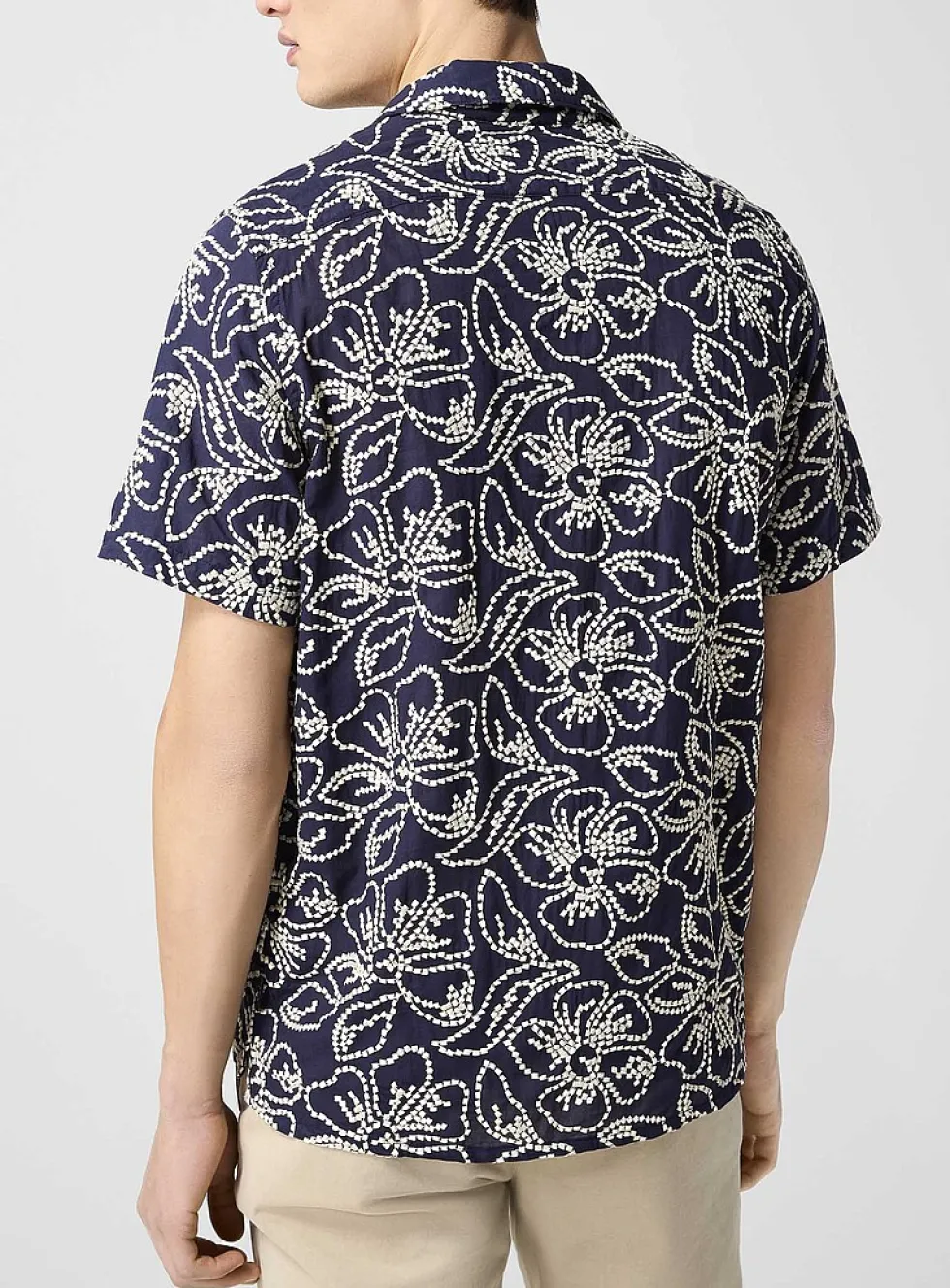 Embroidered flowers short-sleeve shirt