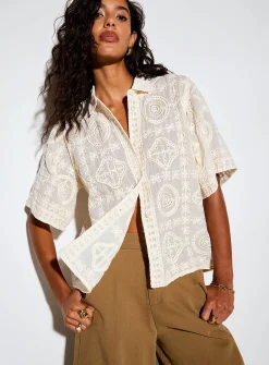 Embroidered pattern and mini-beads shirt