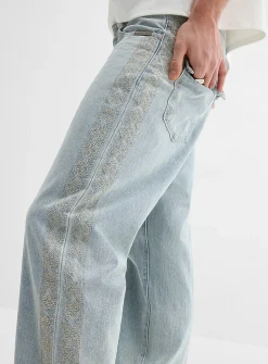 Embroidered side-band jean