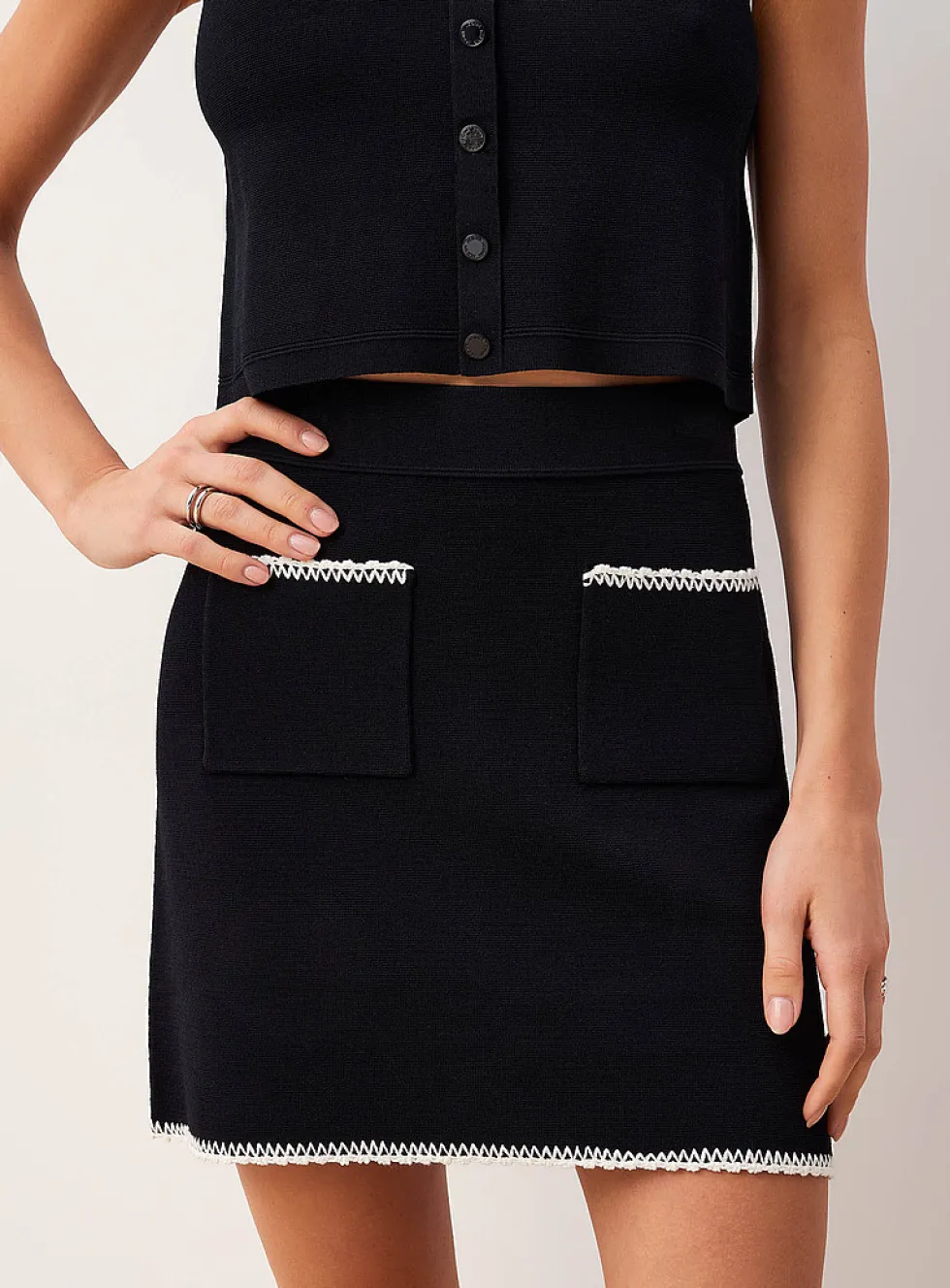 Embroidered trim miniskirt