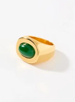 Emerald stone ring