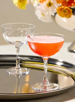 Engraved stars champagne glasses