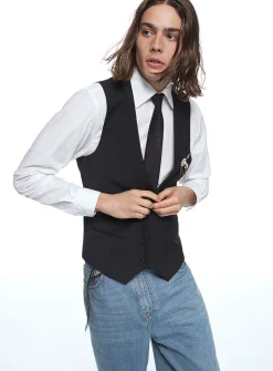 Essential wool-blend vest