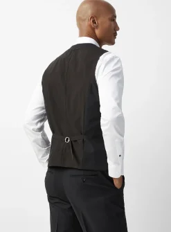 Essential wool-blend vest