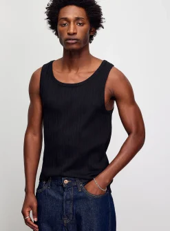 Etched stripe tank