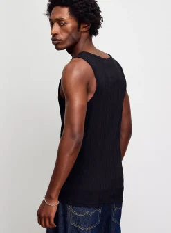 Etched stripe tank