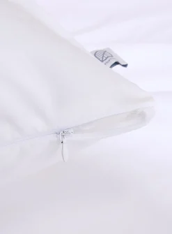Evolution body pillow protector
