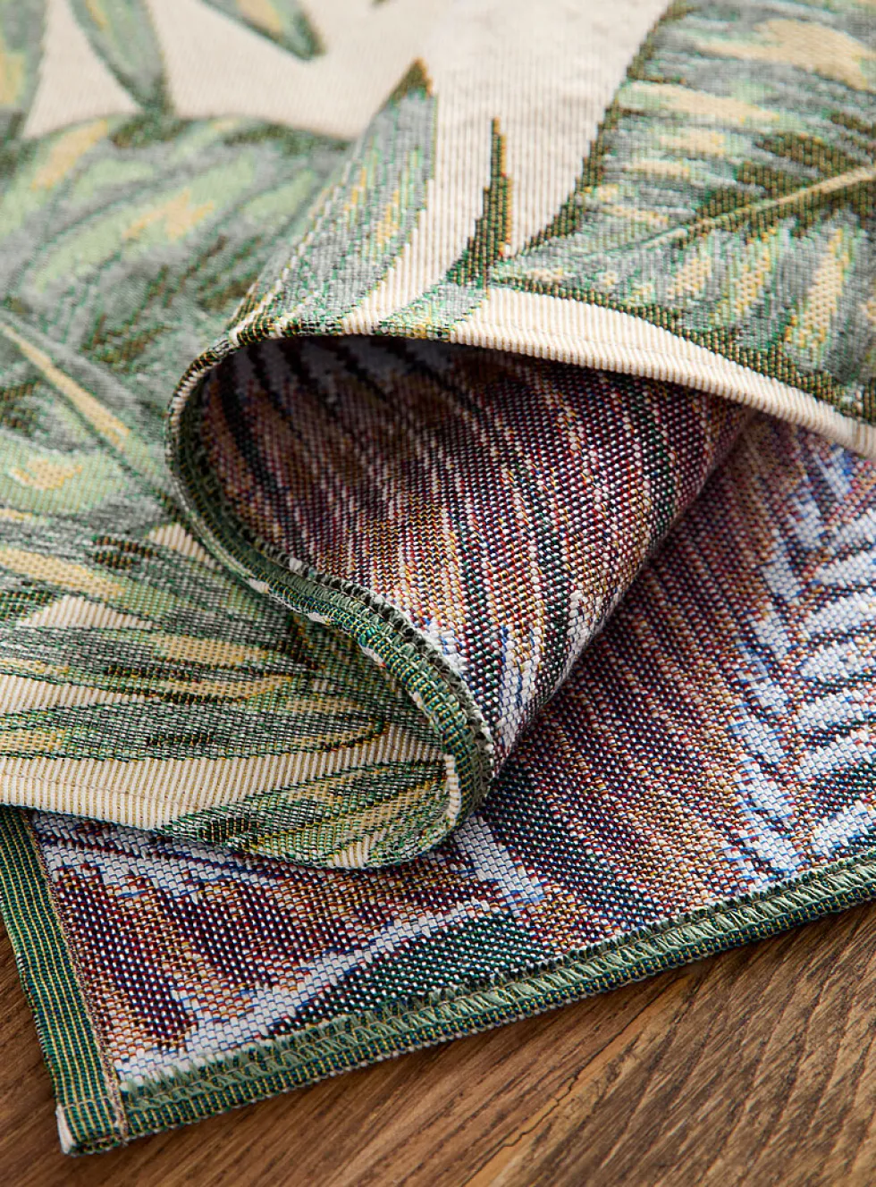 Exotic leaves tapestry placemats
