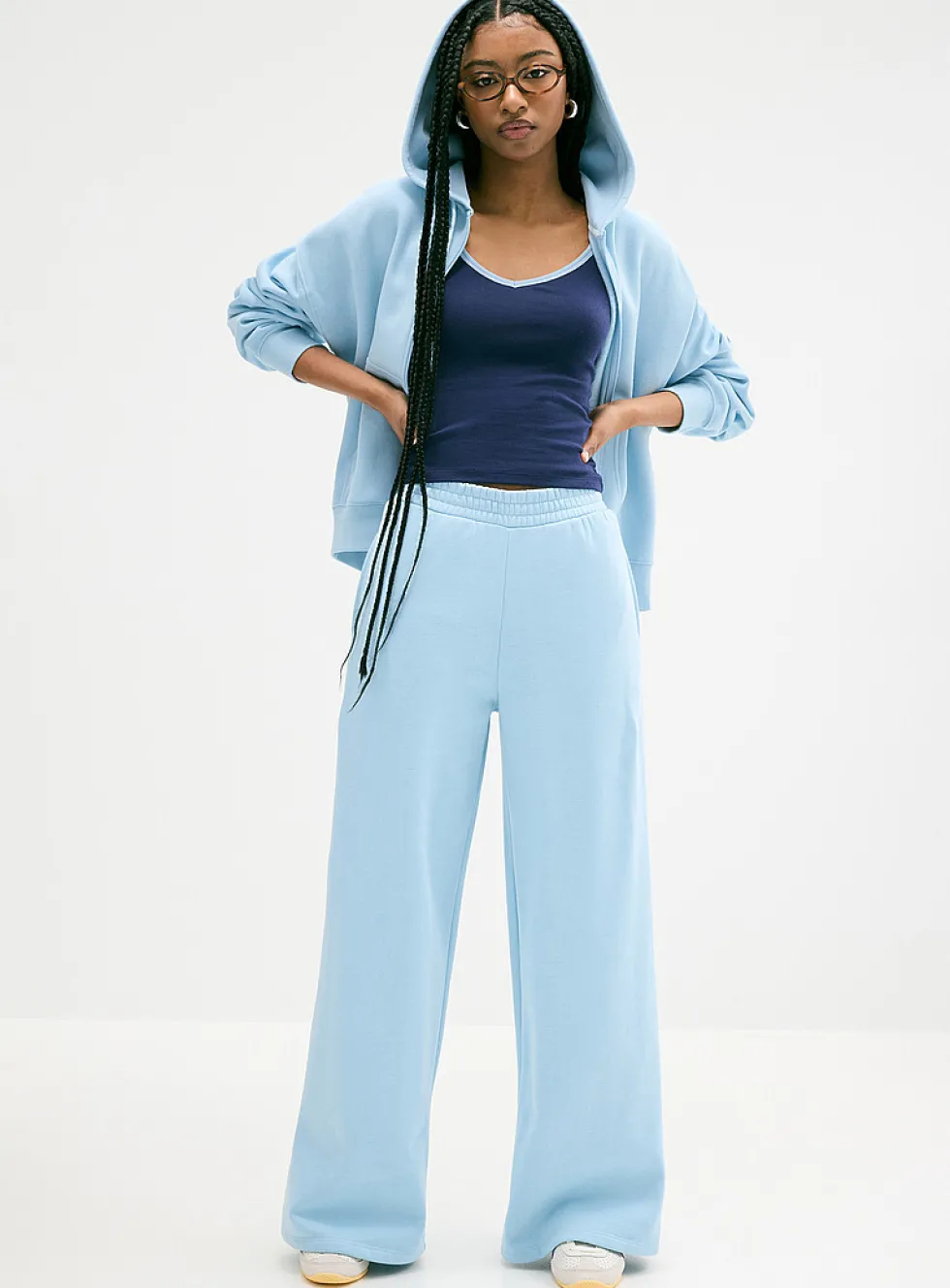 Extra-wide fleece pant