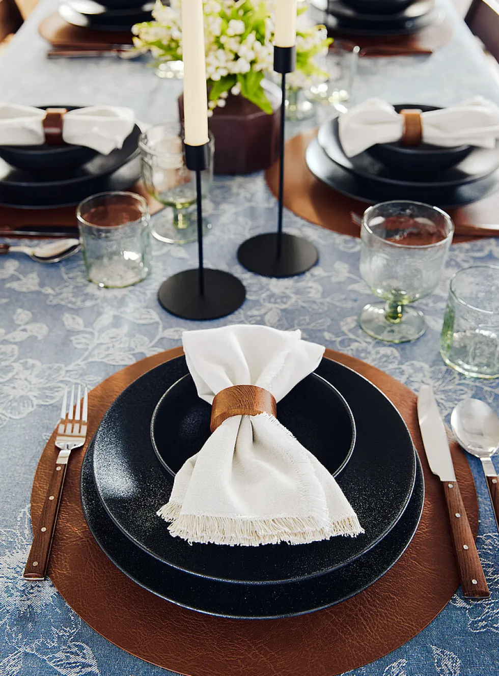 Faux-wood utensils
